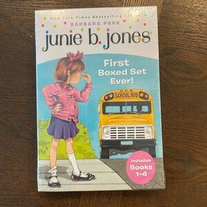 JUNIE B JONES BOOK COLLECTION (4books)